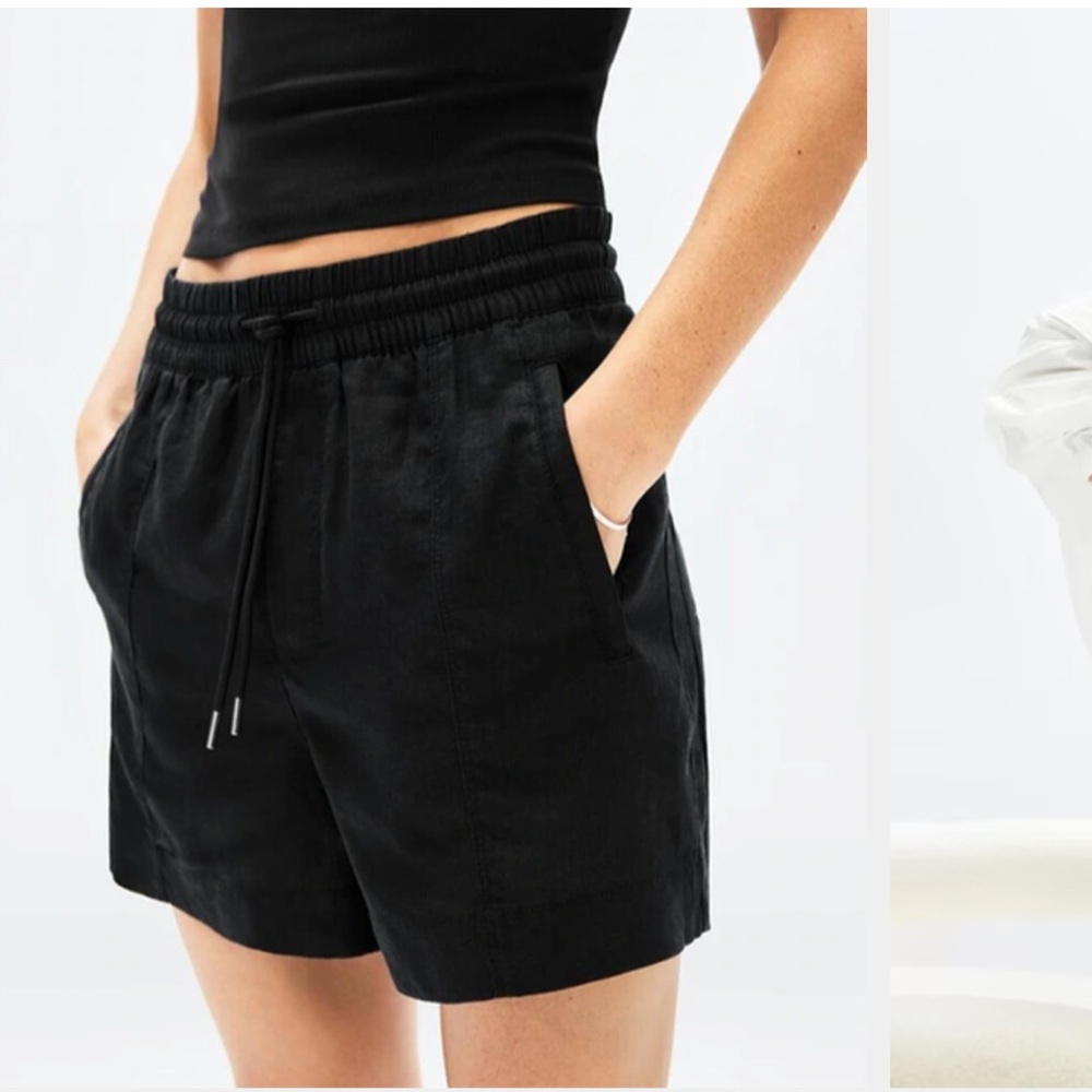 Athleta Black High Waist Shorts Relaxed Fit